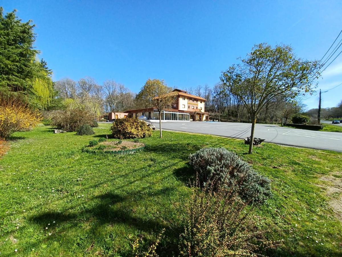 Hotel Restaurante Val Antas de Ulla Exterior foto