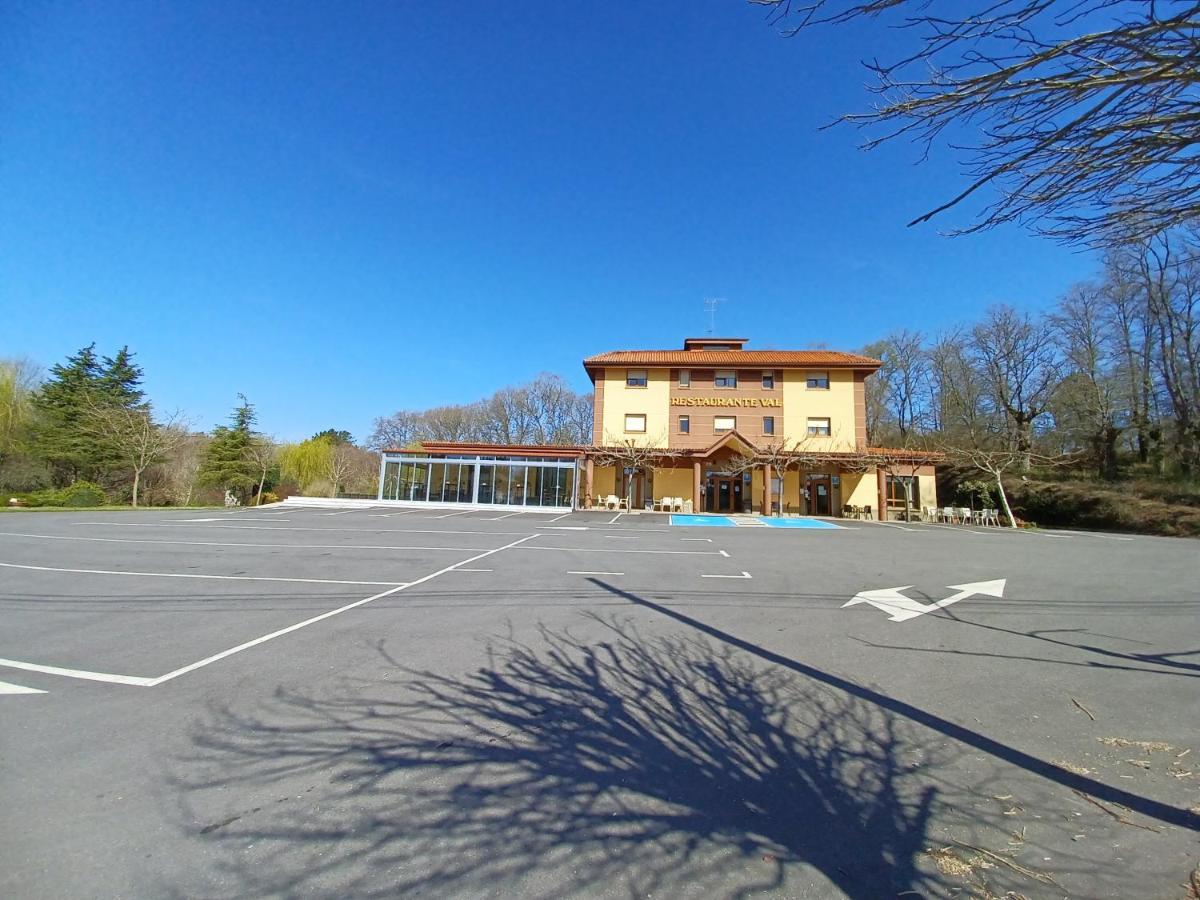 Hotel Restaurante Val Antas de Ulla Exterior foto